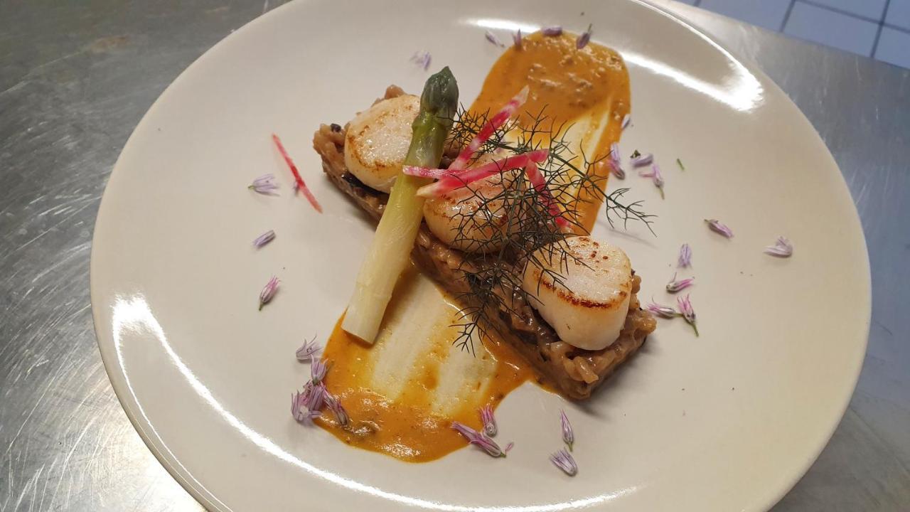Logis Hotel Restaurant Le Domaine De L'Eau Vive Largentiere Bagian luar foto