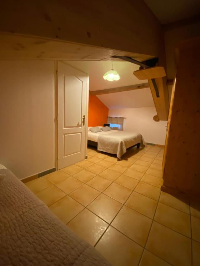 Logis Hotel Restaurant Le Domaine De L'Eau Vive Largentiere Bagian luar foto