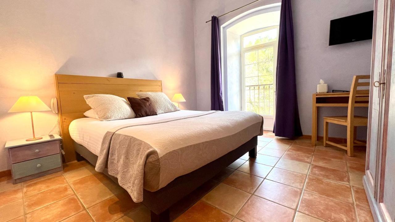 Logis Hotel Restaurant Le Domaine De L'Eau Vive Largentiere Bagian luar foto