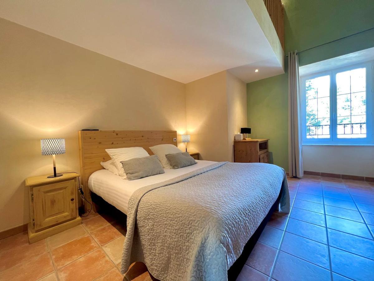 Logis Hotel Restaurant Le Domaine De L'Eau Vive Largentiere Bagian luar foto